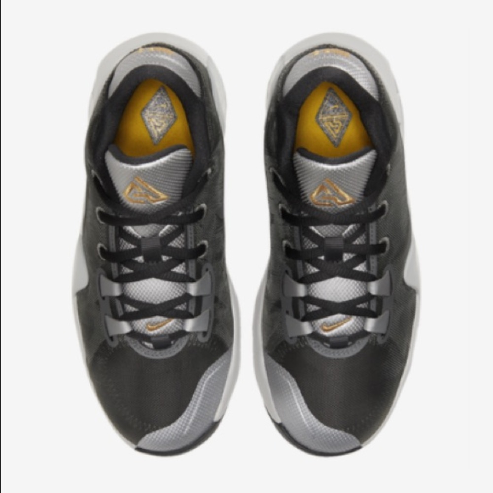 NIKE ZOOM FREAK 1 Antetokounmpo Shoes*US 3.5Y*$120 - Picture 3 of 11
